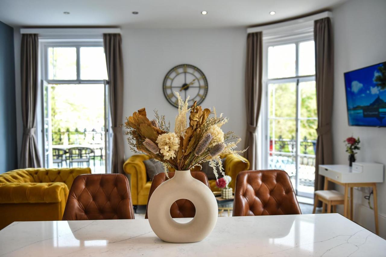 Victoria Colonnade Aparthotel レミントンスパー エクステリア 写真