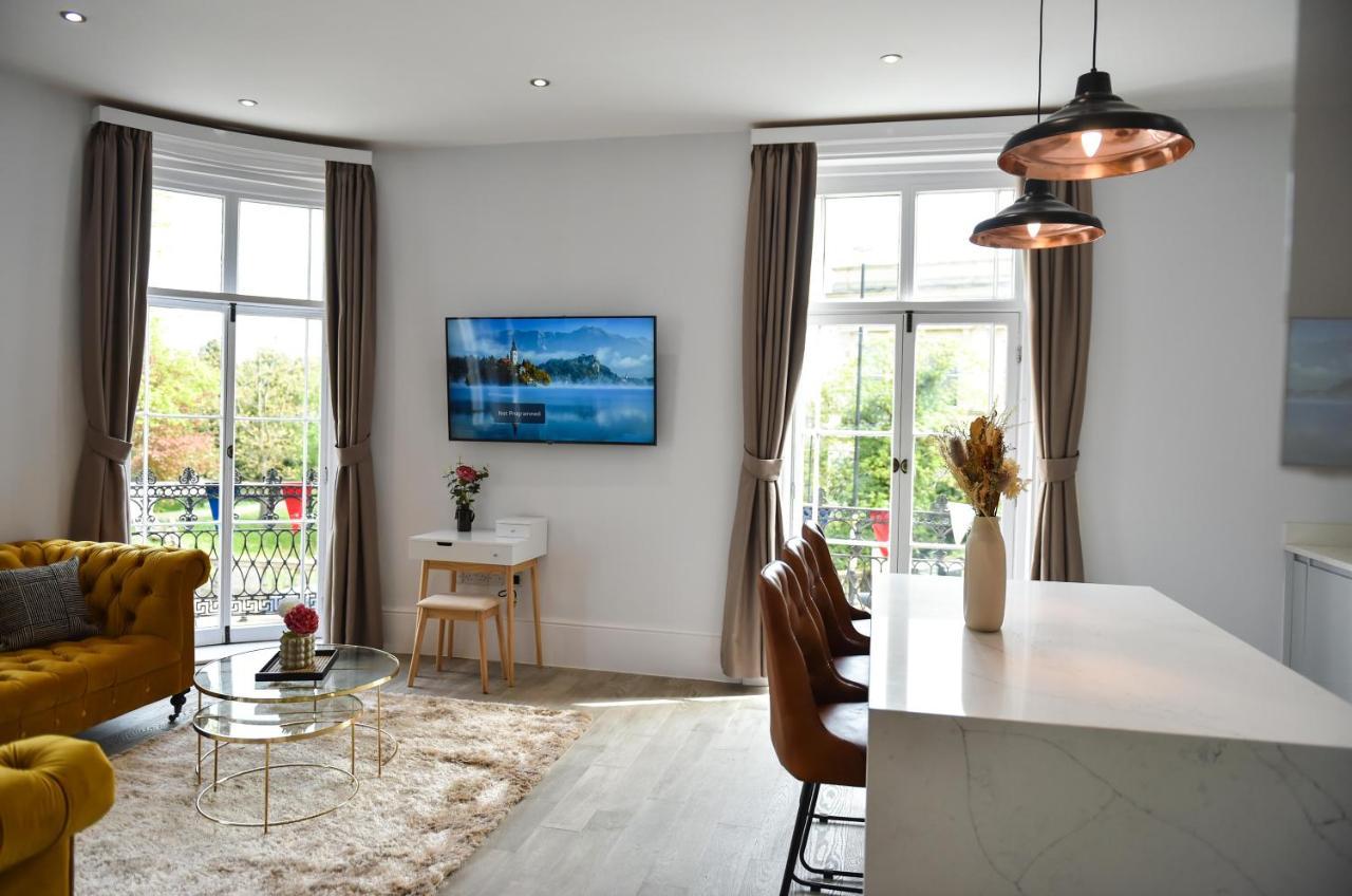 Victoria Colonnade Aparthotel レミントンスパー エクステリア 写真