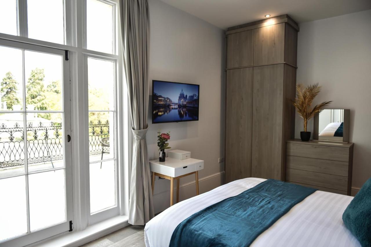 Victoria Colonnade Aparthotel レミントンスパー エクステリア 写真
