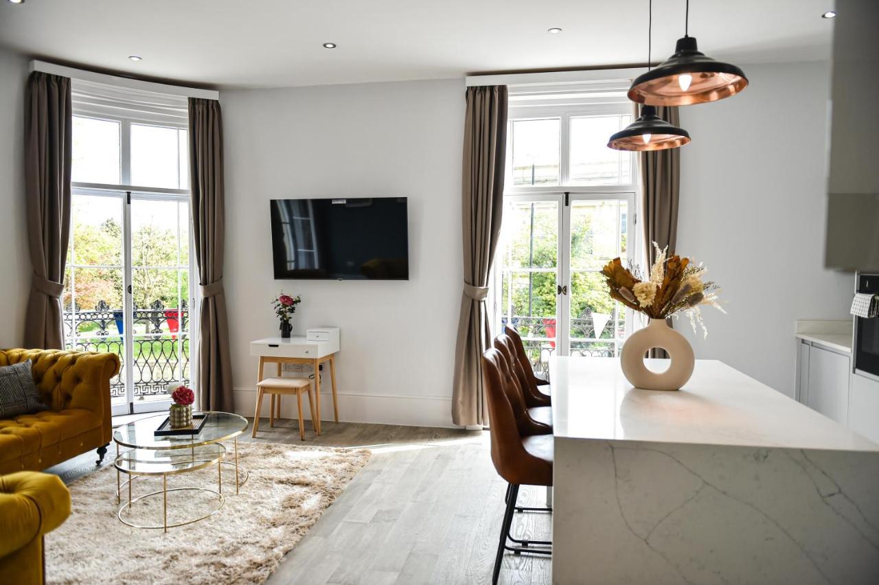 Victoria Colonnade Aparthotel レミントンスパー エクステリア 写真