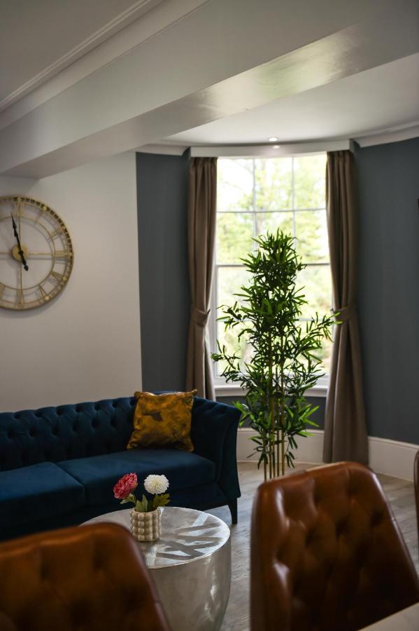 Victoria Colonnade Aparthotel レミントンスパー エクステリア 写真